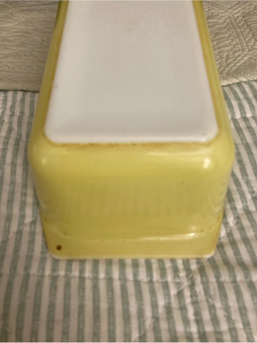 Vintage Pyrex #913 Yellow Loaf Pan 8.5 x 4.5 x 2.5